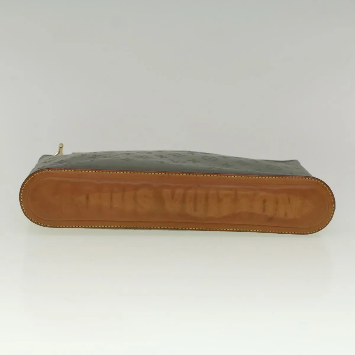 Louis Vuitton Pochette Cosmos  Leather Clutch Bag ()