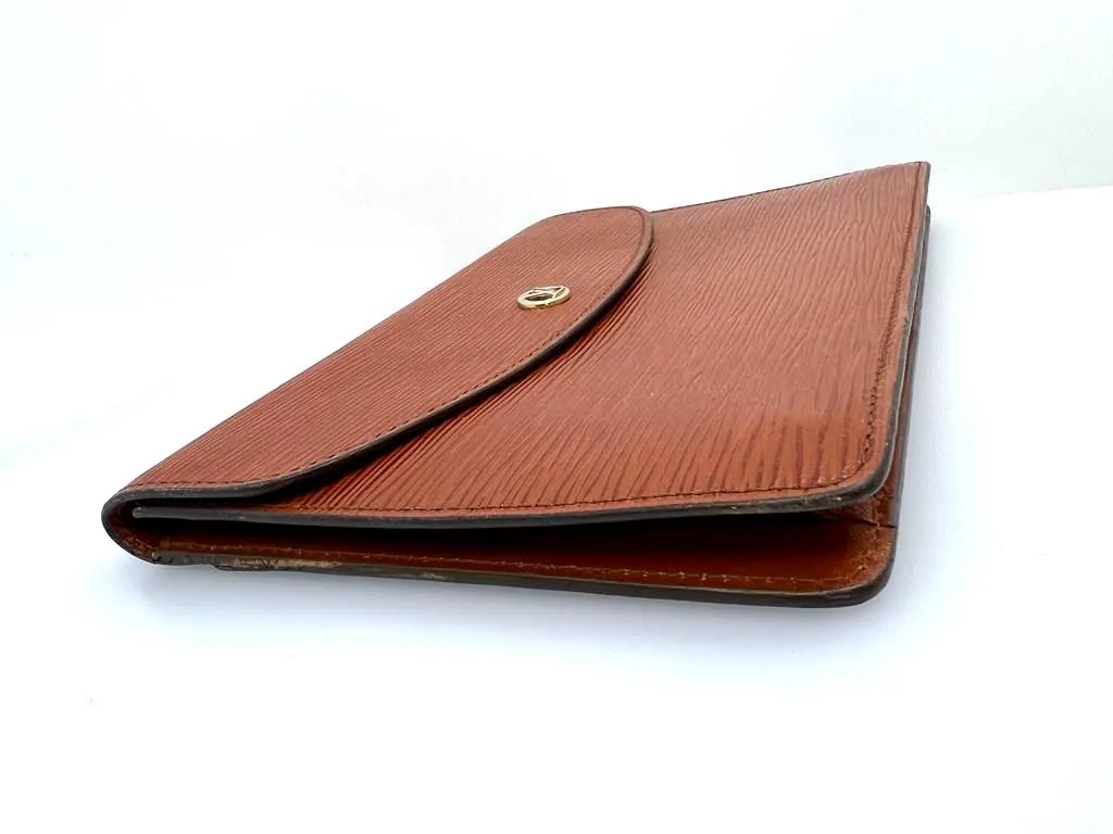 LOUIS VUITTON VINTAGE EPI LEATHER MONTAIGNE CLUTCH