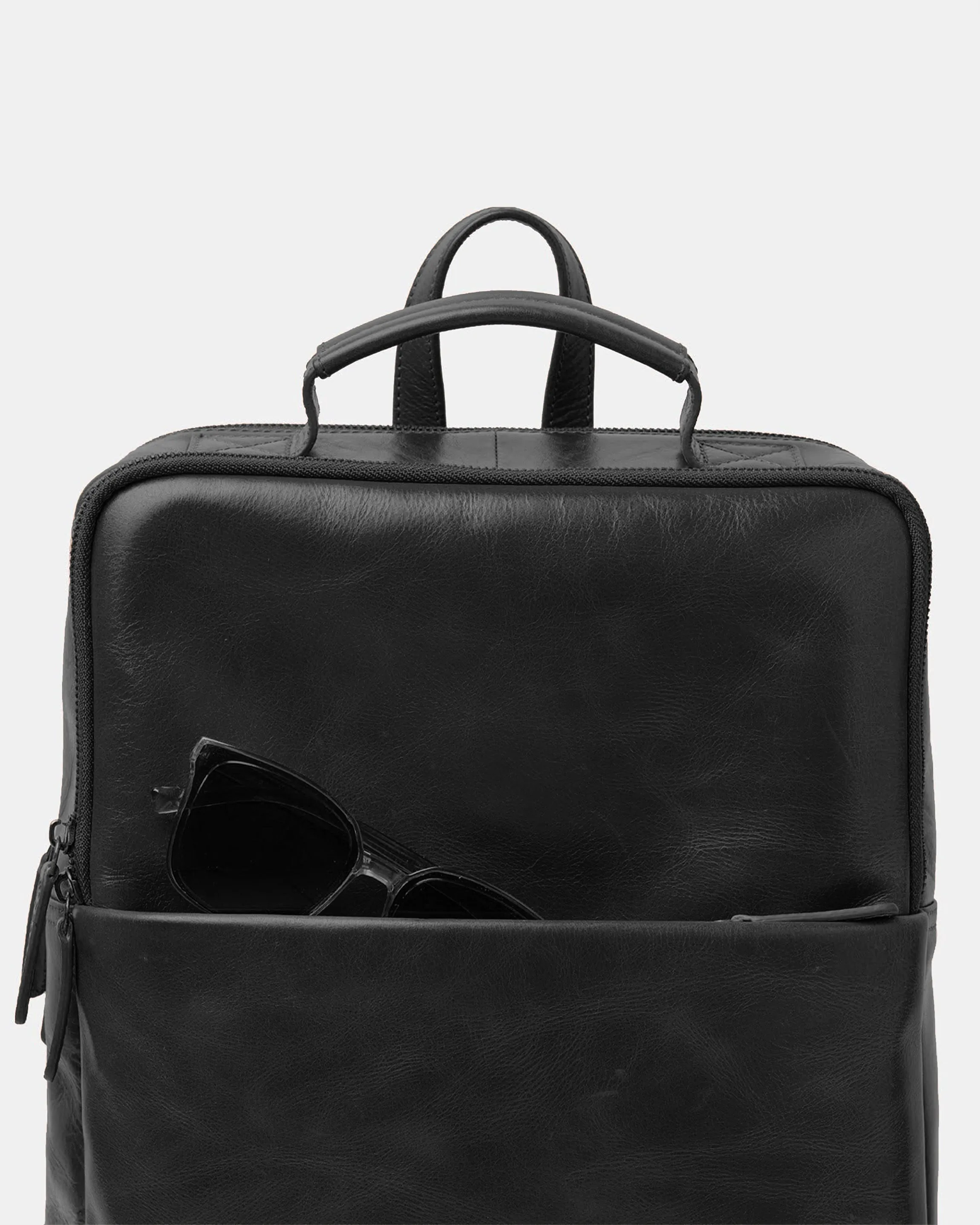 Soho Urbanist Slim Backpack | Black