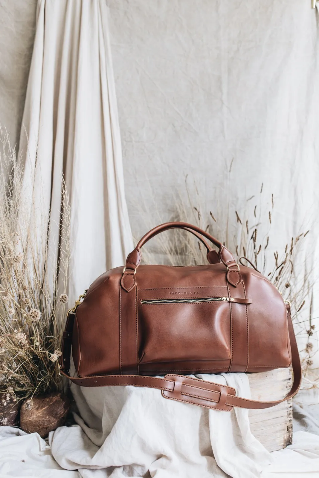 The Weekender Travel Bag in Caramel