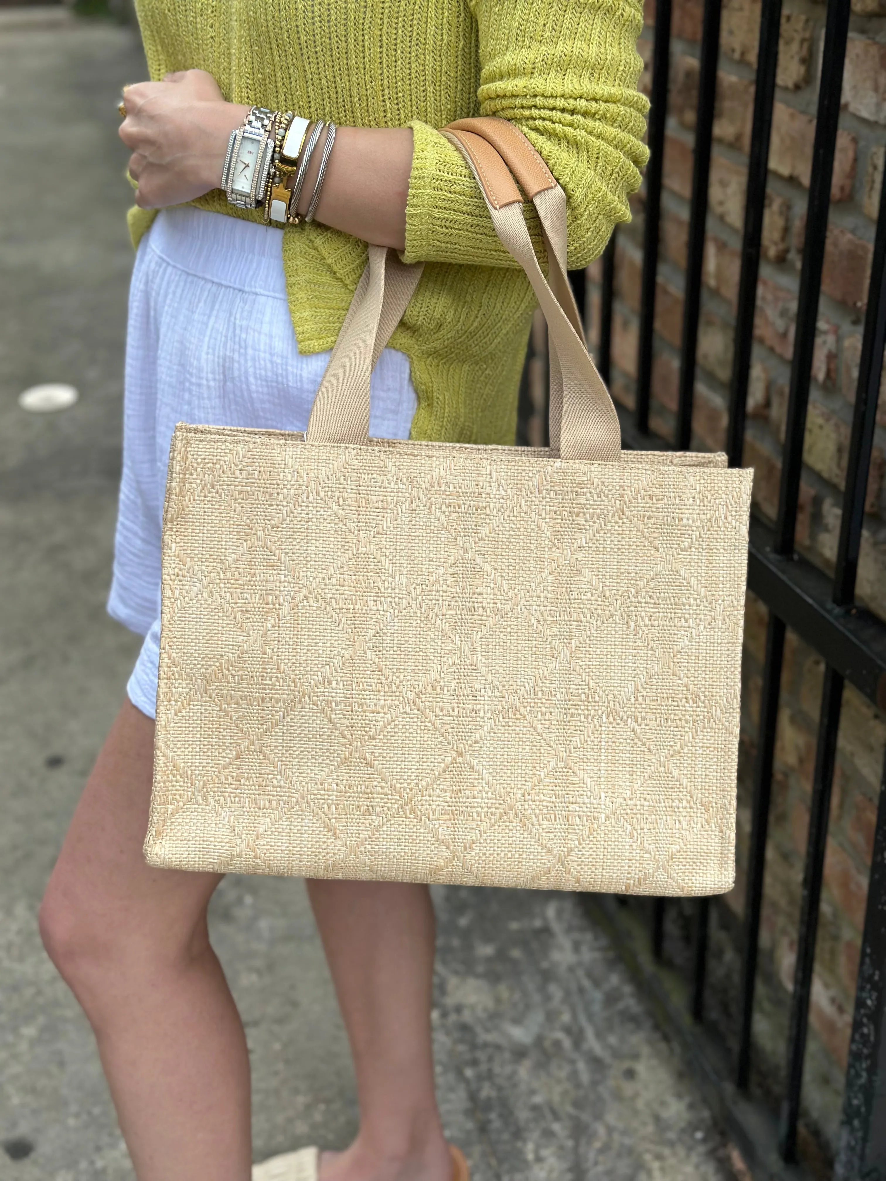 TRVL Oasis Tote Bag- Straw Sand